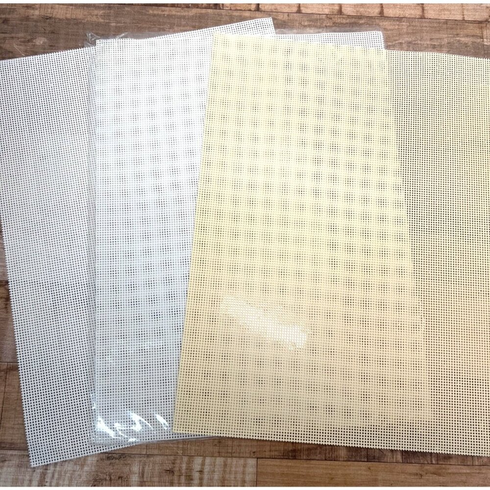 Lot of 3 Quick Count plastic 7-mesh canvas sheets Cream And 2 White
